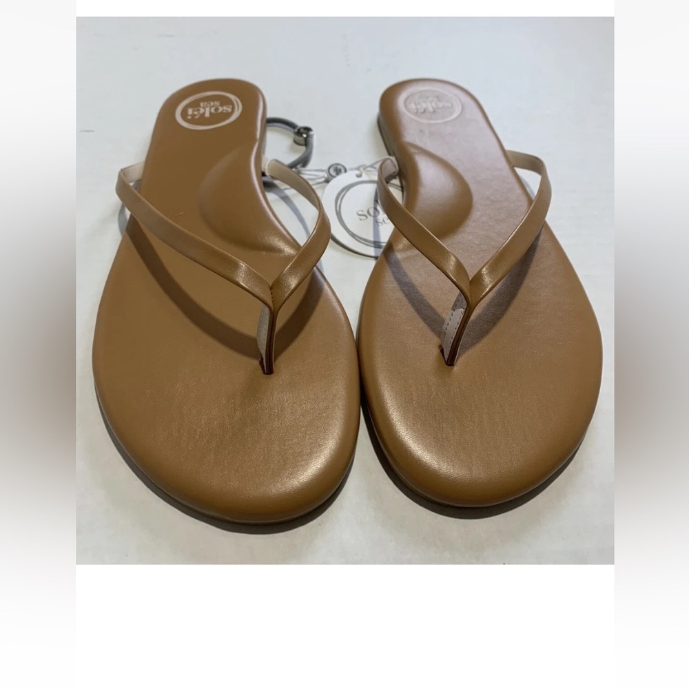 REVOLVE Solei Sea Sz 7 Nude Flat Sandals